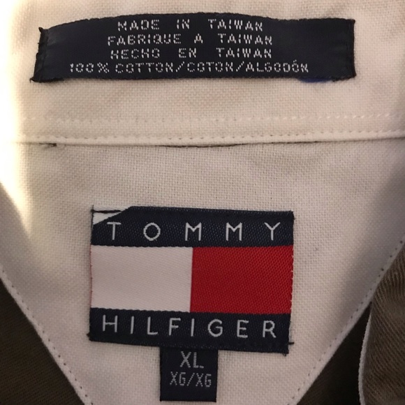 VTG Tommy Hilfiger Button Down shirt. Size XL. - Picture 3 of 5